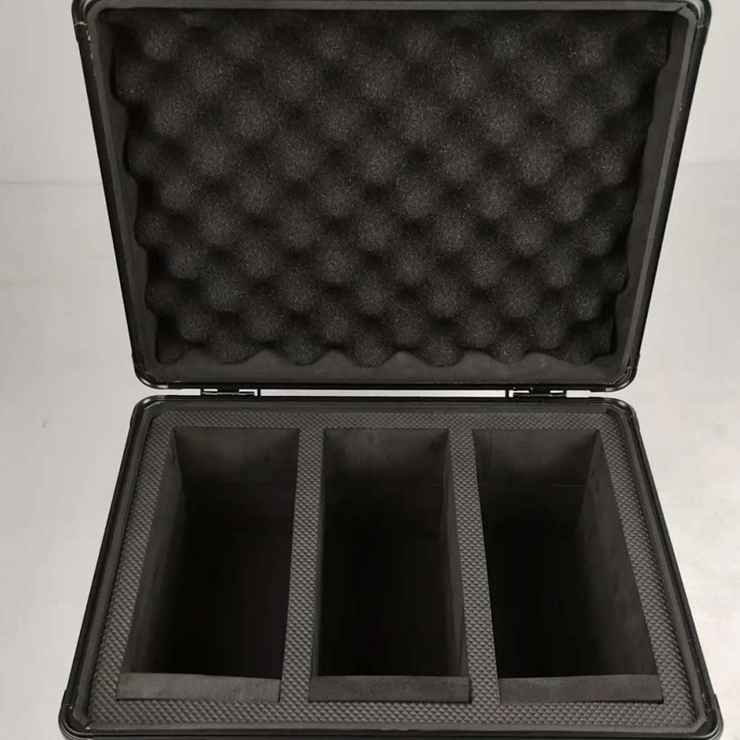 Evoretro - Graded Card Storage Box Red and Silver for 90 Cards